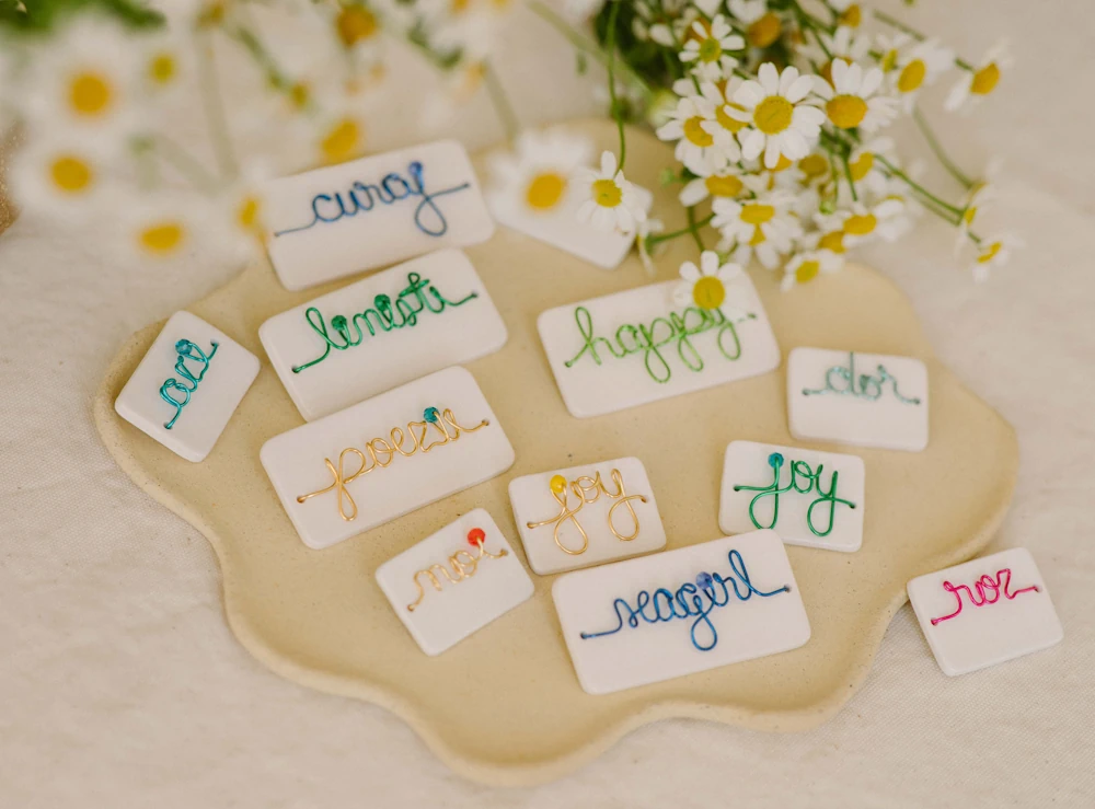 Broșă ceramică mare